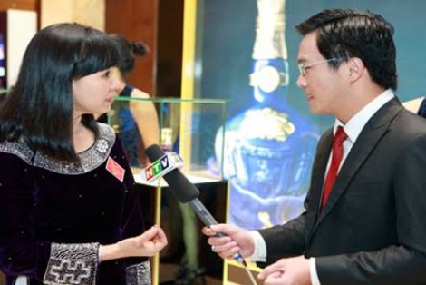 Lê Hải Liễu với giải thưởng nữ doanh nhân của năm
