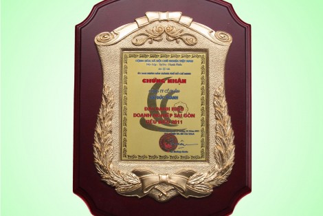 Gỗ Đức Thành nhận danh hiệu “Doanh nghiệp Sài Gòn tiêu biểu 2011”